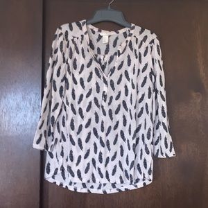 Feather H&M shirt